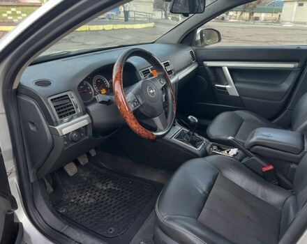 Серый Опель Вектра, объемом двигателя 1.9 л и пробегом 350 тыс. км за 6500 $, фото 5 на Automoto.ua