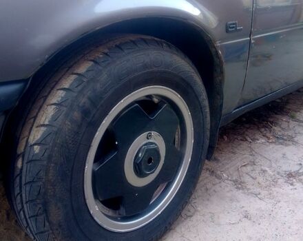 Серый Опель Вектра, объемом двигателя 1.6 л и пробегом 0 тыс. км за 1150 $, фото 4 на Automoto.ua