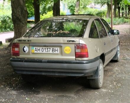 Серый Опель Вектра, объемом двигателя 1.8 л и пробегом 280 тыс. км за 1069 $, фото 3 на Automoto.ua