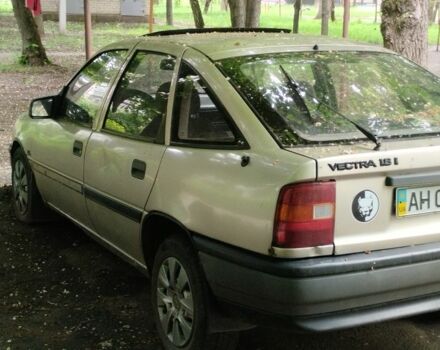 Серый Опель Вектра, объемом двигателя 1.8 л и пробегом 280 тыс. км за 1069 $, фото 5 на Automoto.ua