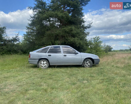 Опель Вектра 1994 в Яворове на Automoto.ua Серый Опель Вектра, объемом двигателя 1.8 л и пробегом 250 тыс. км за 1300 $, фото 5 на Automoto.ua