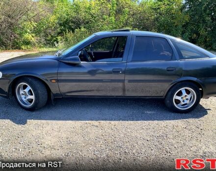 Серый Опель Вектра, объемом двигателя 1.9 л и пробегом 400 тыс. км за 1750 $, фото 3 на Automoto.ua