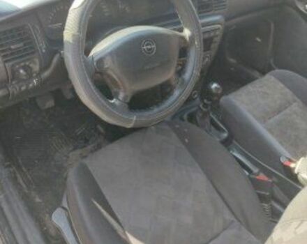 Серый Опель Вектра, объемом двигателя 0 л и пробегом 1000 тыс. км за 356 $, фото 3 на Automoto.ua