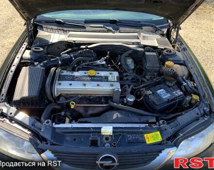 Серый Опель Вектра, объемом двигателя 1.9 л и пробегом 400 тыс. км за 1750 $, фото 1 на Automoto.ua