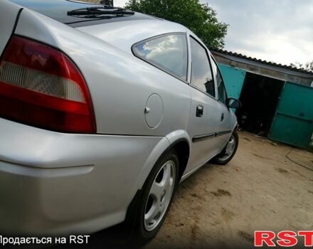 Серый Опель Вектра, объемом двигателя 2 л и пробегом 240 тыс. км за 3500 $, фото 3 на Automoto.ua