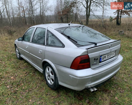 Серый Опель Вектра, объемом двигателя 1.8 л и пробегом 299 тыс. км за 2599 $, фото 3 на Automoto.ua