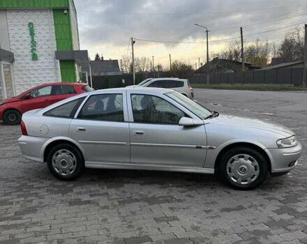Серый Опель Вектра, объемом двигателя 1.8 л и пробегом 246 тыс. км за 3500 $, фото 2 на Automoto.ua
