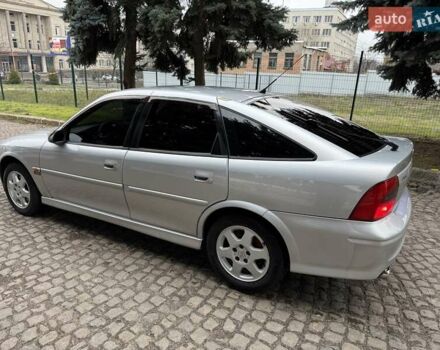 Сірий Опель Вектра, об'ємом двигуна 2 л та пробігом 217 тис. км за 4000 $, фото 6 на Automoto.ua