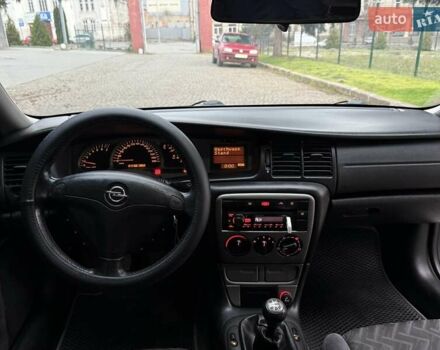 Сірий Опель Вектра, об'ємом двигуна 2 л та пробігом 217 тис. км за 4000 $, фото 20 на Automoto.ua