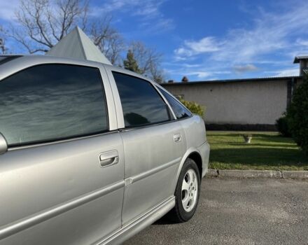 Опель Вектра 2000 в Жовкве на Automoto.ua Серый Опель Вектра, объемом двигателя 2 л и пробегом 240 тыс. км за 1999 $, фото 5 на Automoto.ua