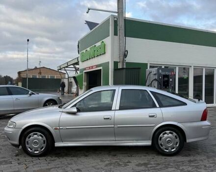 Серый Опель Вектра, объемом двигателя 1.8 л и пробегом 246 тыс. км за 3500 $, фото 6 на Automoto.ua