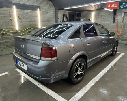 Серый Опель Вектра, объемом двигателя 2.2 л и пробегом 320 тыс. км за 4000 $, фото 4 на Automoto.ua