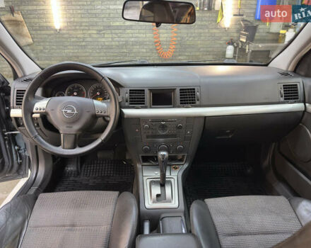 Серый Опель Вектра, объемом двигателя 2.2 л и пробегом 320 тыс. км за 4000 $, фото 10 на Automoto.ua