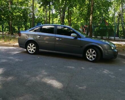 Серый Опель Вектра, объемом двигателя 2.2 л и пробегом 352 тыс. км за 5000 $, фото 2 на Automoto.ua