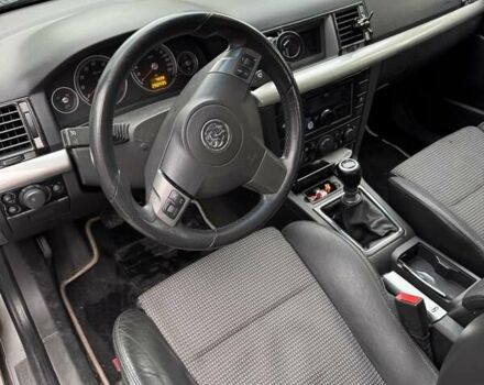 Серый Опель Вектра, объемом двигателя 2 л и пробегом 290 тыс. км за 5000 $, фото 7 на Automoto.ua