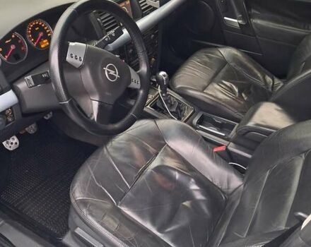 Серый Опель Вектра, объемом двигателя 2.17 л и пробегом 462 тыс. км за 4200 $, фото 6 на Automoto.ua