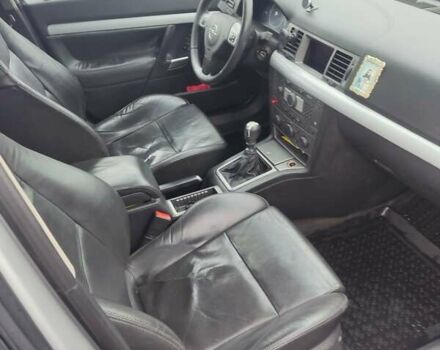 Серый Опель Вектра, объемом двигателя 1.9 л и пробегом 376 тыс. км за 4500 $, фото 9 на Automoto.ua