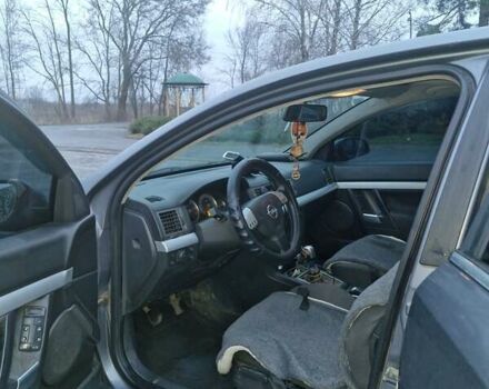 Сірий Опель Вектра, об'ємом двигуна 1.9 л та пробігом 369 тис. км за 3000 $, фото 12 на Automoto.ua