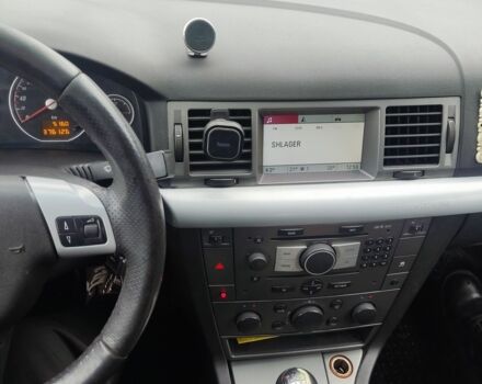 Серый Опель Вектра, объемом двигателя 1.9 л и пробегом 376 тыс. км за 4400 $, фото 6 на Automoto.ua