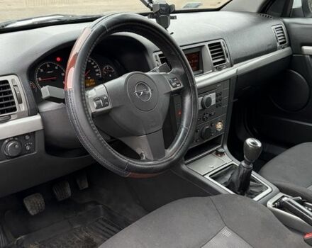 Серый Опель Вектра, объемом двигателя 2.2 л и пробегом 300 тыс. км за 2650 $, фото 8 на Automoto.ua