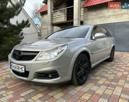 Серый Опель Вектра, объемом двигателя 2.8 л и пробегом 185 тыс. км за 7200 $, фото 2 на Automoto.ua