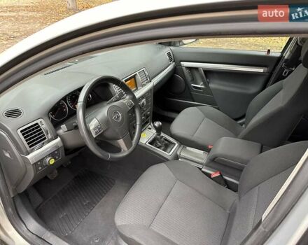 Серый Опель Вектра, объемом двигателя 1.8 л и пробегом 221 тыс. км за 6400 $, фото 25 на Automoto.ua