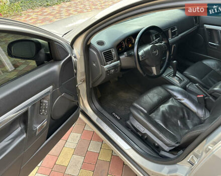 Серый Опель Вектра, объемом двигателя 2.8 л и пробегом 185 тыс. км за 7200 $, фото 11 на Automoto.ua