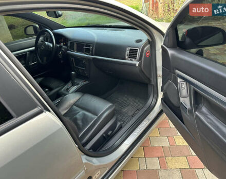 Серый Опель Вектра, объемом двигателя 2.8 л и пробегом 185 тыс. км за 7200 $, фото 8 на Automoto.ua