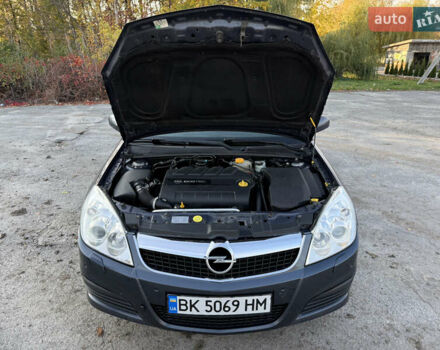 Серый Опель Вектра, объемом двигателя 1.9 л и пробегом 336 тыс. км за 4750 $, фото 28 на Automoto.ua