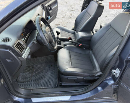 Сірий Опель Вектра, об'ємом двигуна 1.91 л та пробігом 336 тис. км за 4999 $, фото 17 на Automoto.ua