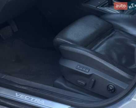 Серый Опель Вектра, объемом двигателя 2.79 л и пробегом 176 тыс. км за 4900 $, фото 21 на Automoto.ua