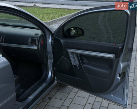 Серый Опель Вектра, объемом двигателя 2.79 л и пробегом 176 тыс. км за 4900 $, фото 19 на Automoto.ua