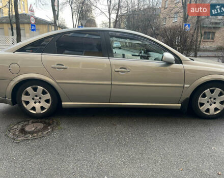 Серый Опель Вектра, объемом двигателя 2.2 л и пробегом 234 тыс. км за 6400 $, фото 2 на Automoto.ua