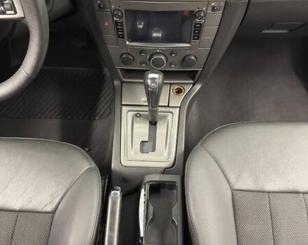 Серый Опель Вектра, объемом двигателя 1.9 л и пробегом 214 тыс. км за 6400 $, фото 30 на Automoto.ua