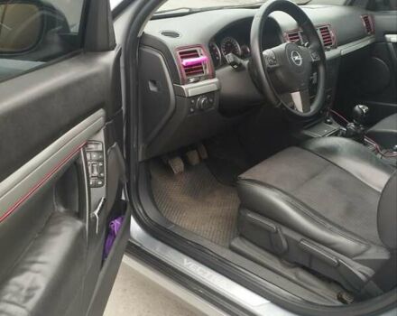 Серый Опель Вектра, объемом двигателя 2.2 л и пробегом 412 тыс. км за 4500 $, фото 7 на Automoto.ua