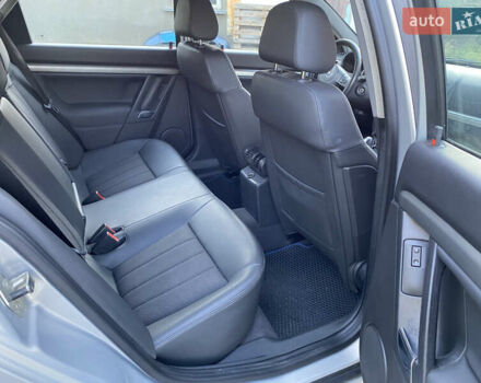 Сірий Опель Вектра, об'ємом двигуна 1.8 л та пробігом 219 тис. км за 5500 $, фото 8 на Automoto.ua