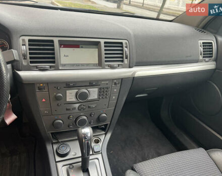 Серый Опель Вектра, объемом двигателя 2.2 л и пробегом 234 тыс. км за 6400 $, фото 9 на Automoto.ua
