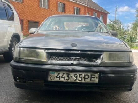 Опель Вектра 1988 в Кременчуге на Automoto.ua Серый Опель Вектра, объемом двигателя 1.8 л и пробегом 3 тыс. км за 559 $, фото 1 на Automoto.ua