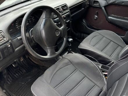 Опель Вектра 1988 в Харькове на Automoto.ua Серый Опель Вектра, объемом двигателя 0 л и пробегом 200 тыс. км за 1000 $, фото 1 на Automoto.ua