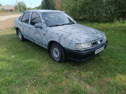 Опель Вектра 1988 у Коростене на Automoto.ua Сірий Опель Вектра, об'ємом двигуна 1.8 л та пробігом 500 тис. км за 546 $, фото 1 на Automoto.ua
