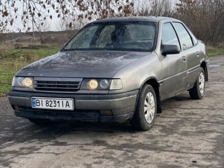 Серый Опель Вектра, объемом двигателя 1.6 л и пробегом 588 тыс. км за 756 $, фото 1 на Automoto.ua