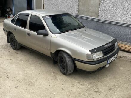 Опель Вектра 1989 в Городенке на Automoto.ua Серый Опель Вектра, объемом двигателя 2 л и пробегом 70 тыс. км за 1250 $, фото 1 на Automoto.ua