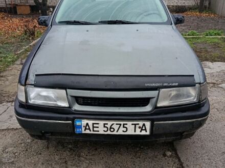 Серый Опель Вектра, объемом двигателя 2 л и пробегом 300 тыс. км за 905 $, фото 1 на Automoto.ua