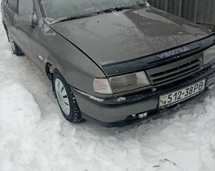 Серый Опель Вектра, объемом двигателя 2 л и пробегом 284 тыс. км за 900 $, фото 1 на Automoto.ua