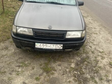 Серый Опель Вектра, объемом двигателя 1.6 л и пробегом 200 тыс. км за 700 $, фото 1 на Automoto.ua