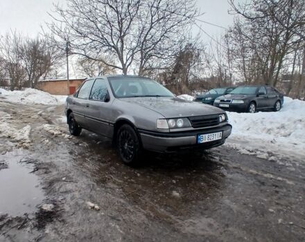 Серый Опель Вектра, объемом двигателя 1.6 л и пробегом 325 тыс. км за 930 $, фото 1 на Automoto.ua