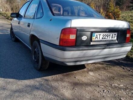 Серый Опель Вектра, объемом двигателя 1.6 л и пробегом 340 тыс. км за 1500 $, фото 1 на Automoto.ua