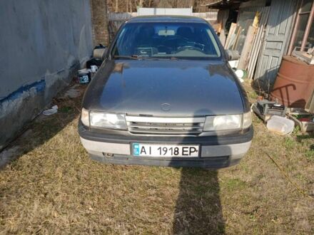 Опель Вектра 1989 у Києві на Automoto.ua Сірий Опель Вектра, об'ємом двигуна 2 л та пробігом 332 тис. км за 50000 $, фото 1 на Automoto.ua