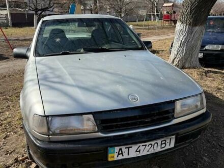 Опель Вектра 1989 у Сокинянах на Automoto.ua Сірий Опель Вектра, об'ємом двигуна 1.6 л та пробігом 350 тис. км за 1000 $, фото 1 на Automoto.ua