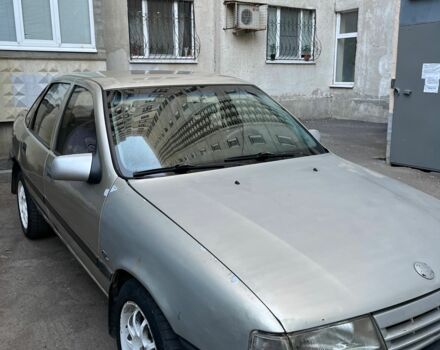 Серый Опель Вектра, объемом двигателя 1.8 л и пробегом 1 тыс. км за 800 $, фото 1 на Automoto.ua